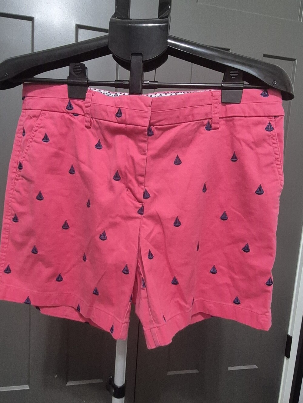 British Khaki Coral Pink Sailboat Print Chino Shorts Size 10 Preppy Coastal - Picture 2 of 5